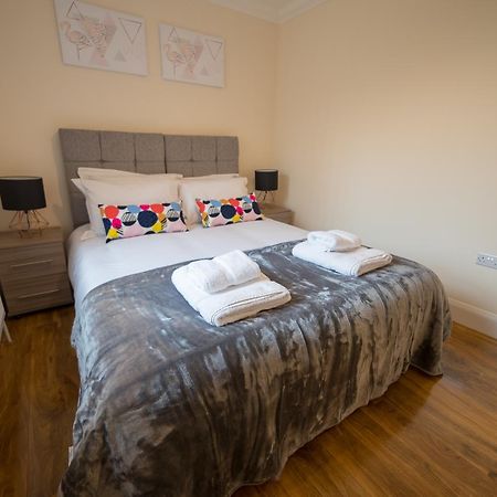 London Heathrow Serviced Apartments Ashford  Exteriör bild