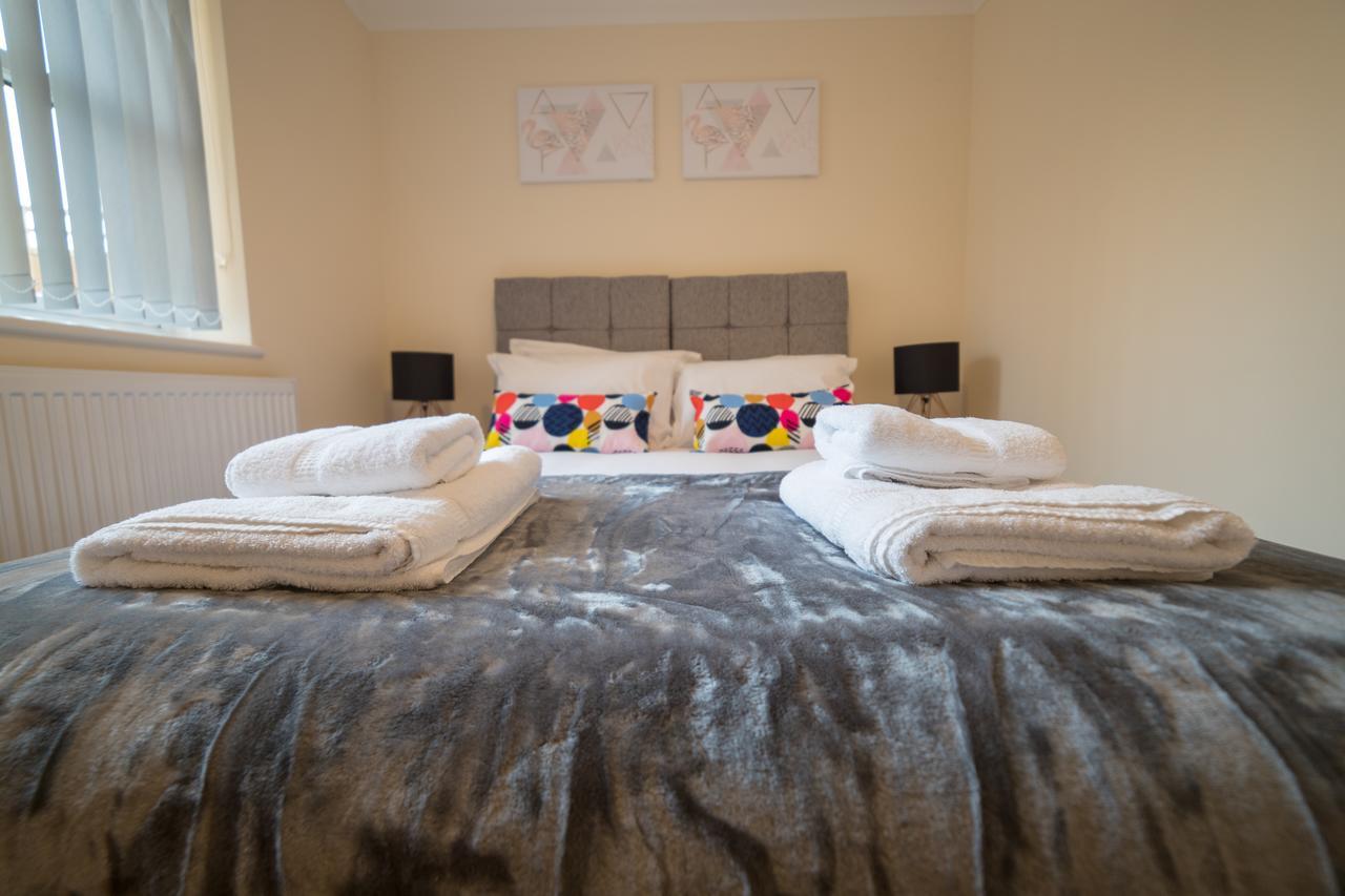 London Heathrow Serviced Apartments Ashford  Exteriör bild