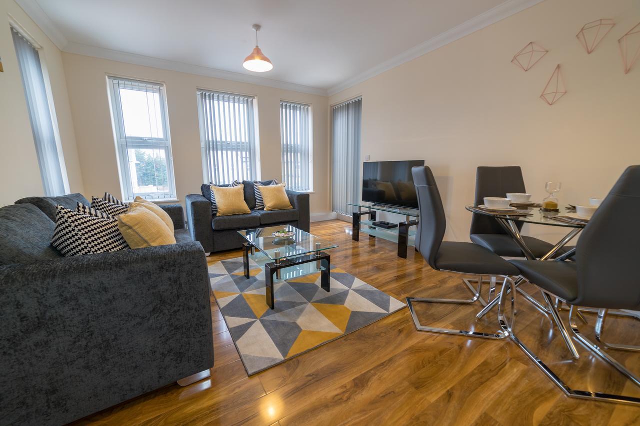London Heathrow Serviced Apartments Ashford  Exteriör bild