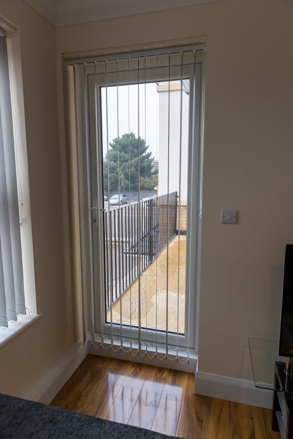 London Heathrow Serviced Apartments Ashford  Exteriör bild